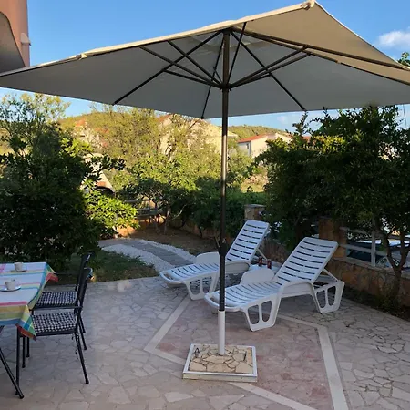 Apartments Villa Brudi Vinišće Zewnętrze zdjęcie