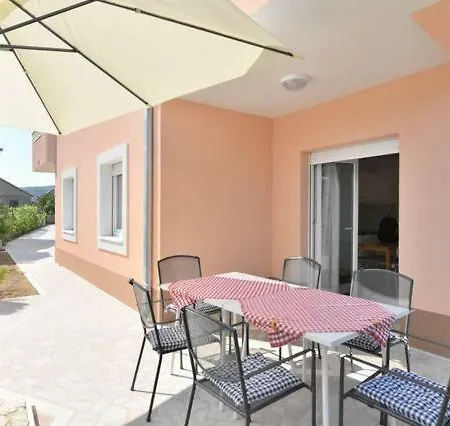 Apartments Villa Brudi Vinišće Zewnętrze zdjęcie