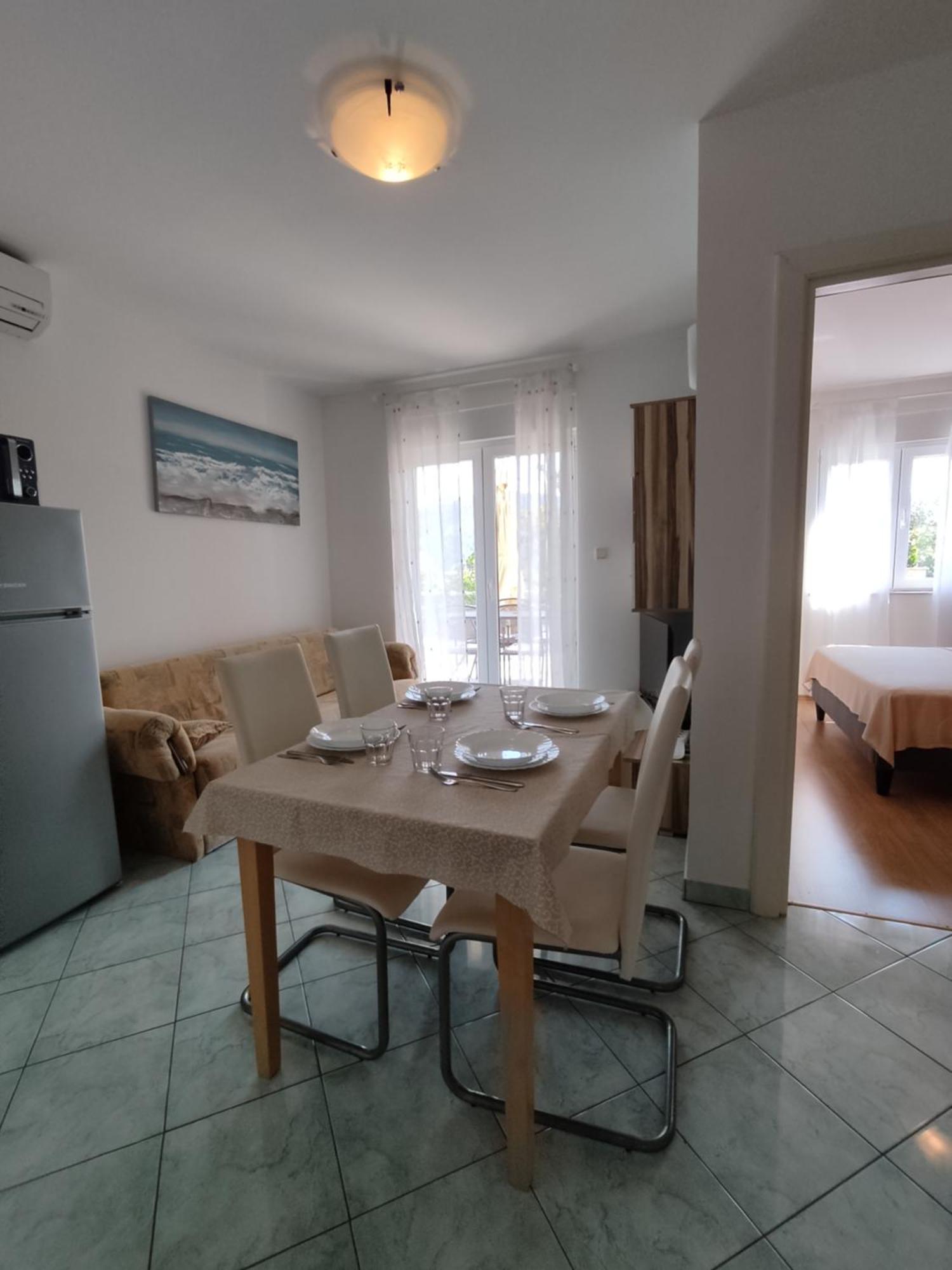 Apartment Brudi *